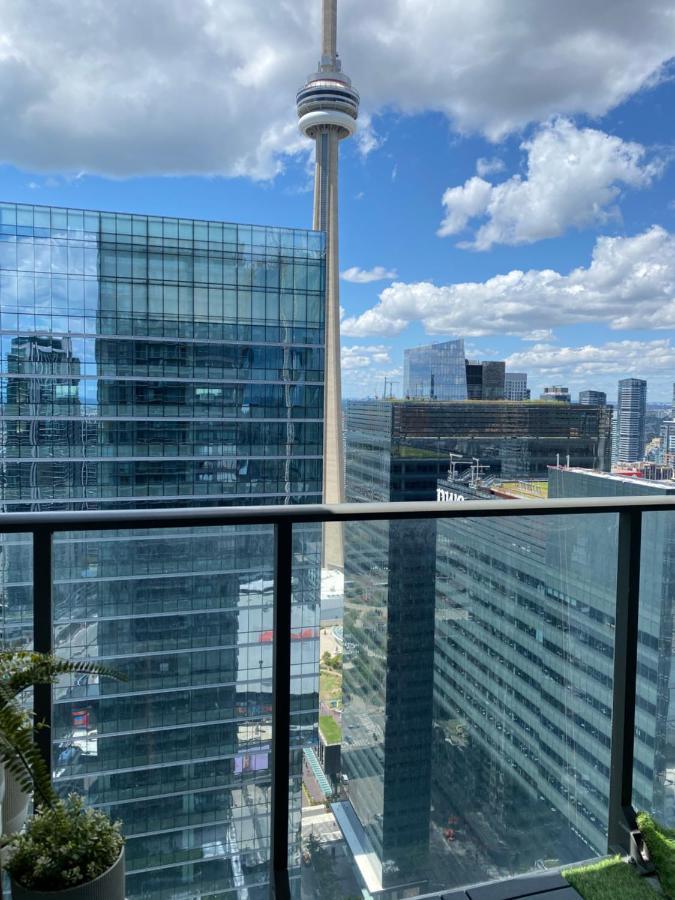 Toronto Cn Tower Maple Leaf Square Luxurious 2 Bedroom Condo מראה חיצוני תמונה