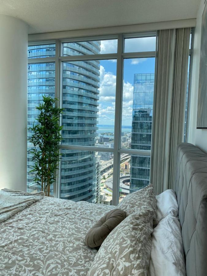Toronto Cn Tower Maple Leaf Square Luxurious 2 Bedroom Condo מראה חיצוני תמונה