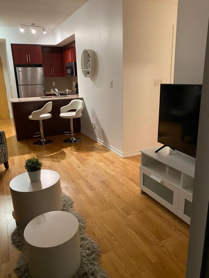 Toronto Cn Tower Maple Leaf Square Luxurious 2 Bedroom Condo מראה חיצוני תמונה