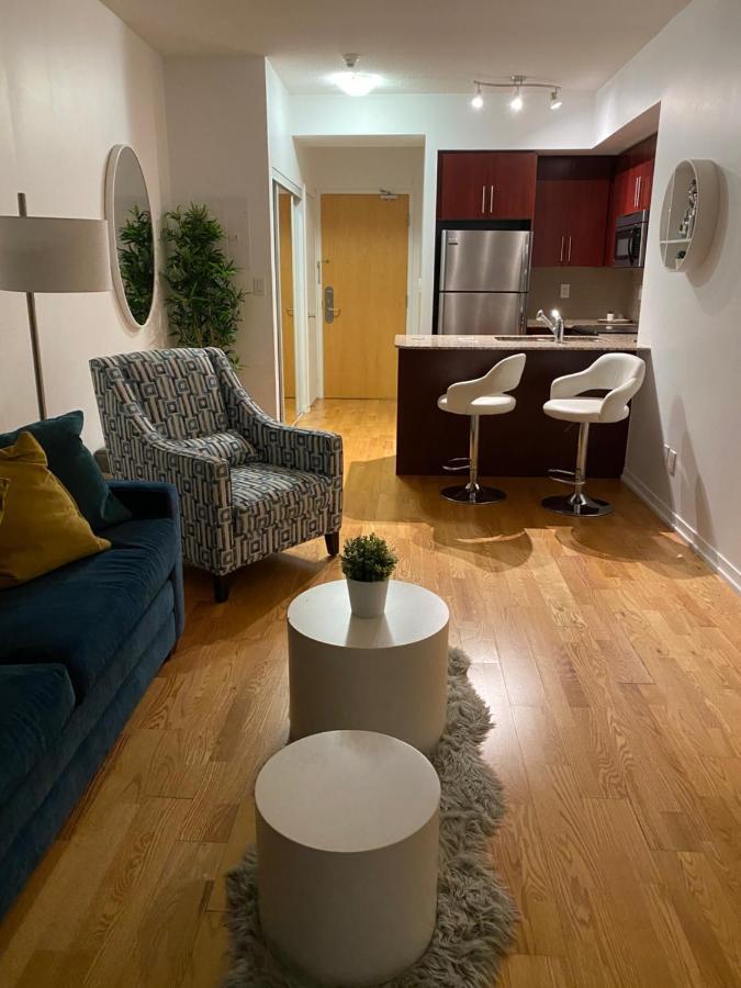 Toronto Cn Tower Maple Leaf Square Luxurious 2 Bedroom Condo מראה חיצוני תמונה