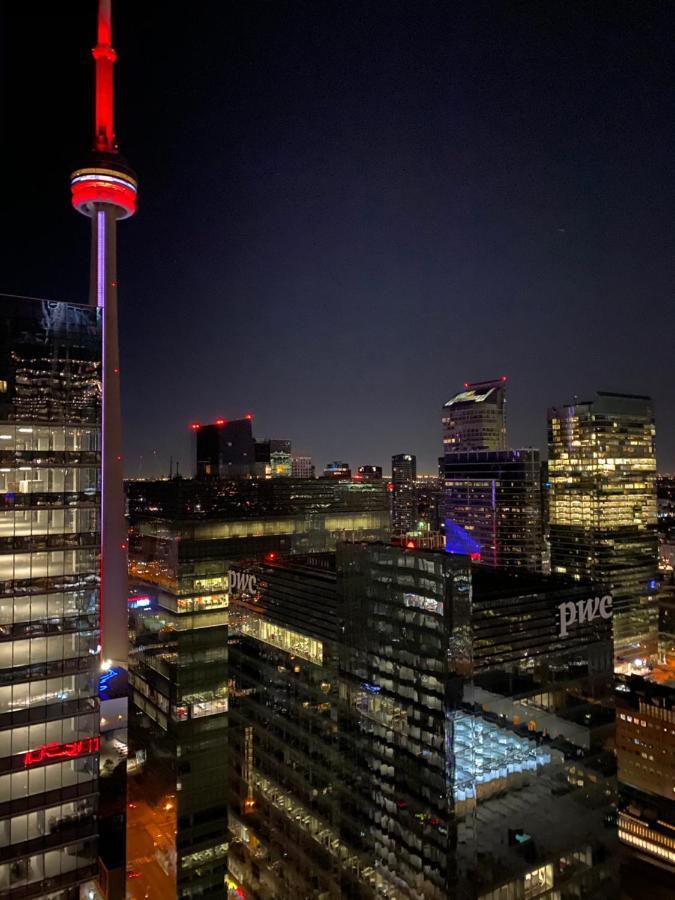 Toronto Cn Tower Maple Leaf Square Luxurious 2 Bedroom Condo מראה חיצוני תמונה